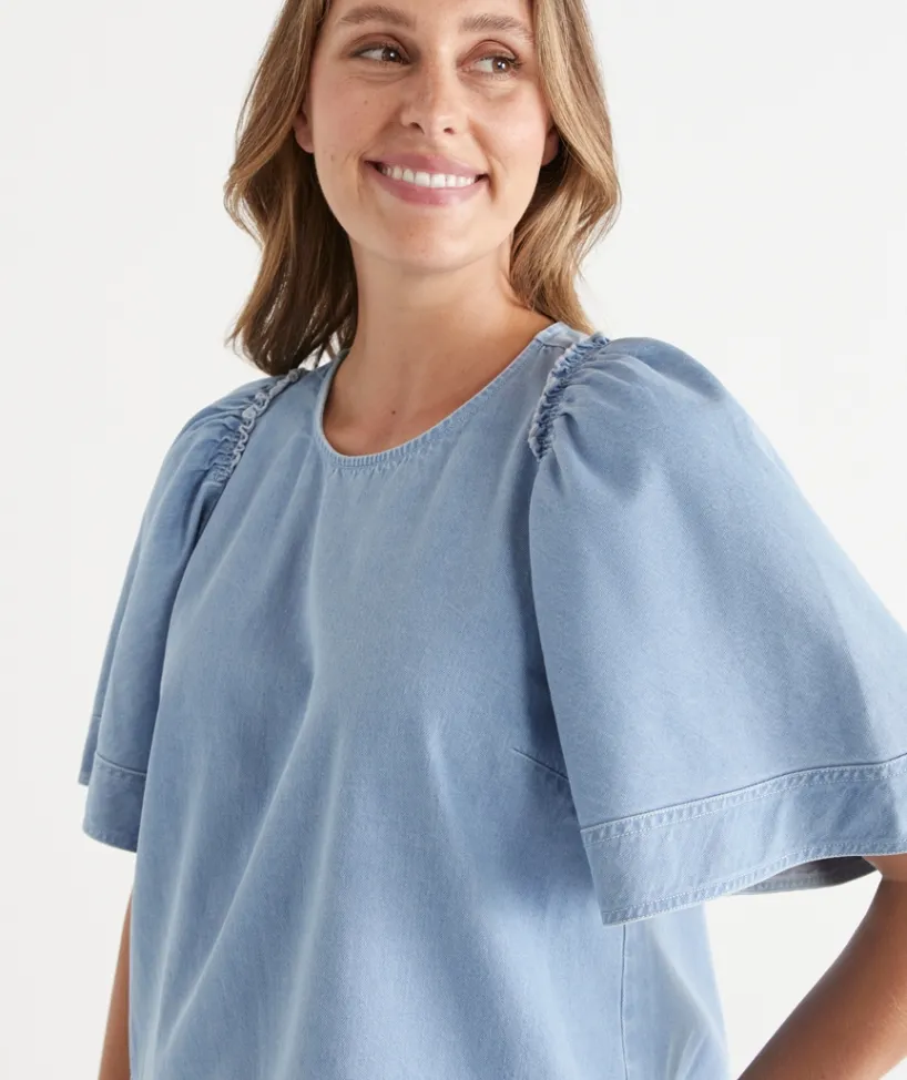 Sussan Tops|Denim>Denim Flutter Sleeve Top LIGHT WASH