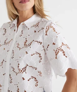 Sussan Tops|Shirts & Blouses>Floral Garden Broderie Short Sleeve Shirt WHITE