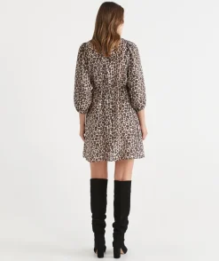 Sussan Dresses><noscript><img width=