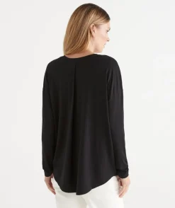 Sussan Tops|T-Shirts><noscript><img width=