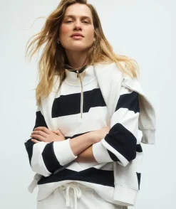 Sussan Tops|Loungewear><noscript><img width=