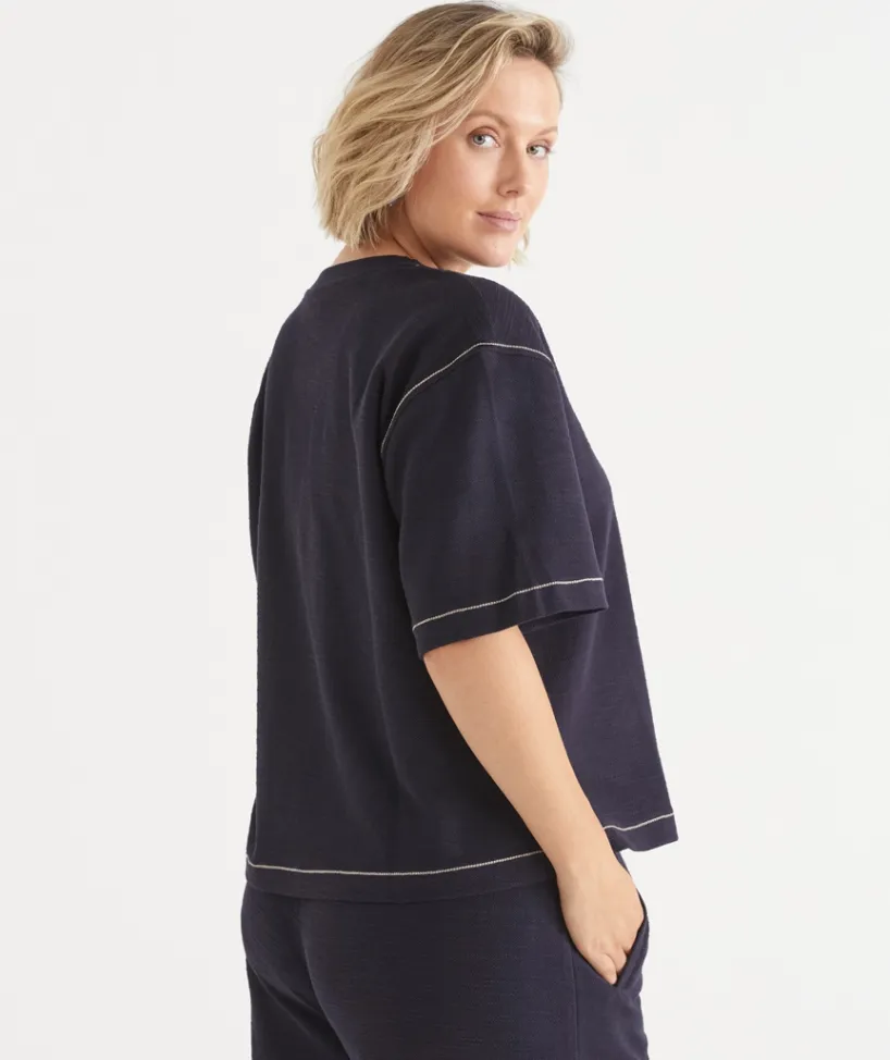 Sussan Tops|T-Shirts>Textured Contrast Stitch Short Sleeve Top