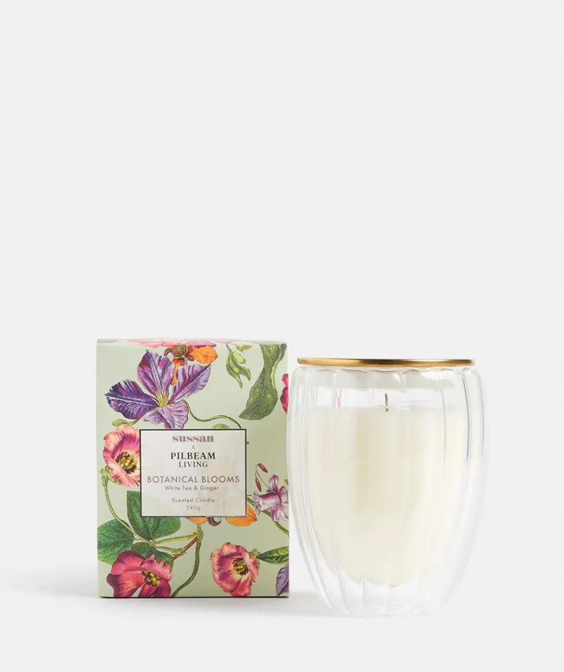 Sussan Gift & Wellbeing>White Tea And Ginger Scented Candle SAGE GREEN
